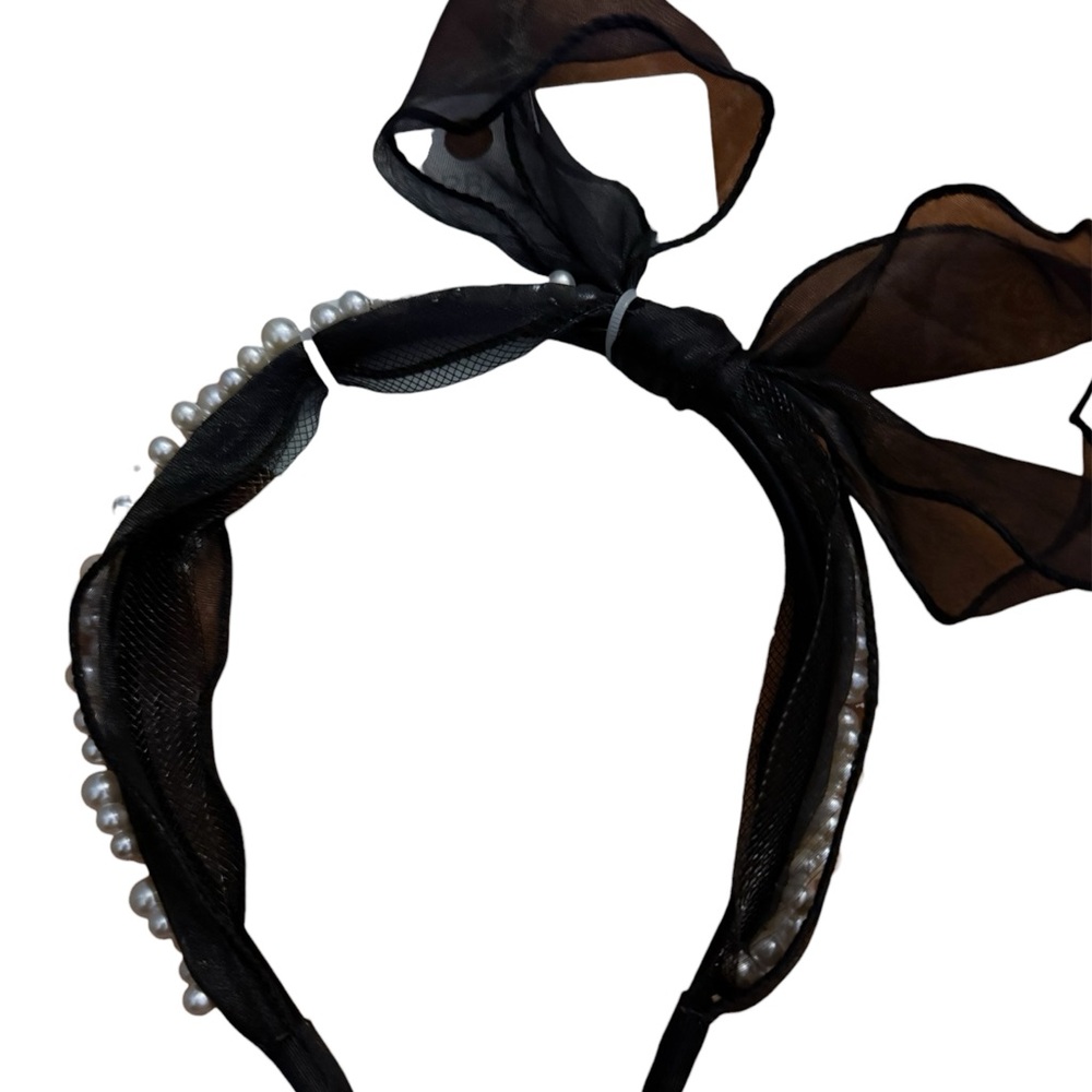 Glamorous Tulle & Pearl Statement Headband – Gothic Chic Aesthetic - Picture 4 of 6